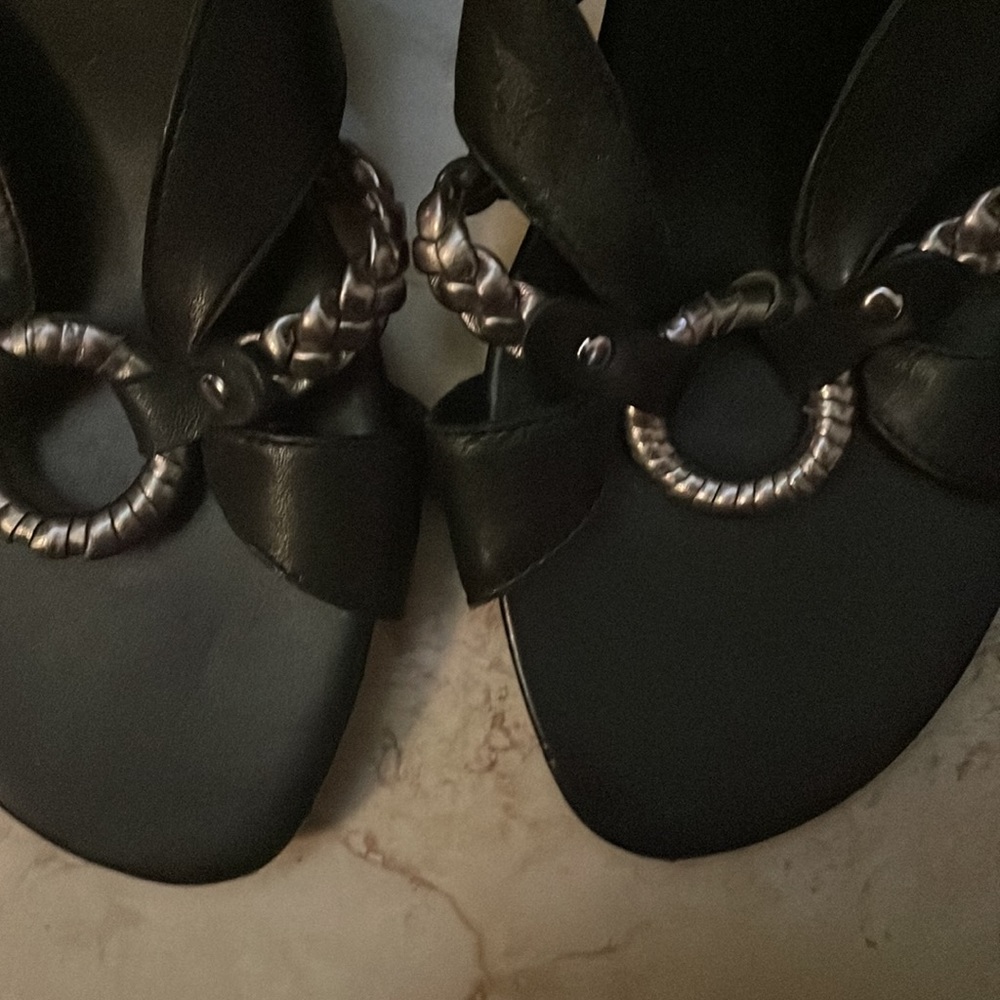 Sandals - Picture 2 of 6